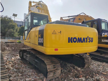 Crawler excavator KOMATSU PC200-7: picture 1