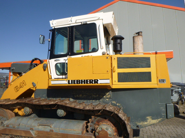 Crawler loader LIEBHERR LR641: picture 12