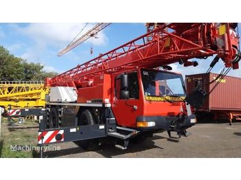 Mobile crane LIEBHERR LTM 1030-2.1: picture 1