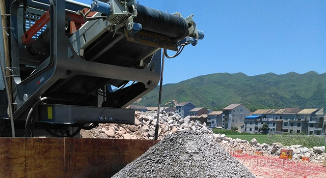 New Impact crusher Liming 200tph two stage mobile crusher equipped with gen set: picture 6