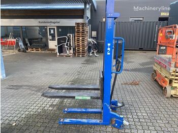 Vertical mast lift NH SFH1030: picture 1