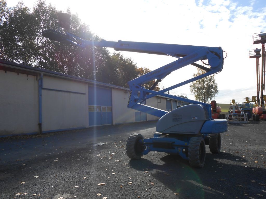 Articulated boom Niftylift Niftylift HR21 Hybrid , 4x4 , 21m: picture 3