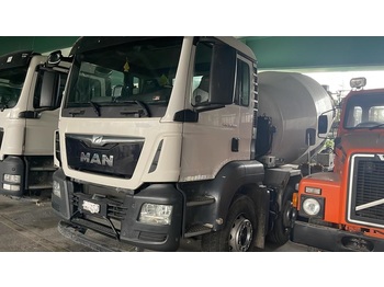 Concrete mixer truck Schwing Stetter AM9FH: picture 1