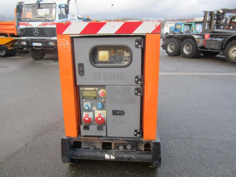 Generator set Sdmo R90: picture 4