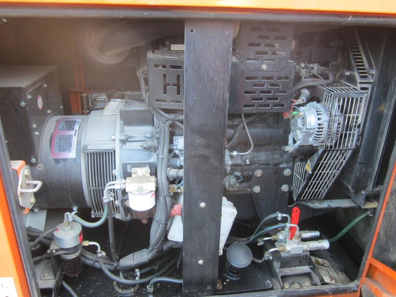 Generator set Sdmo R90: picture 5