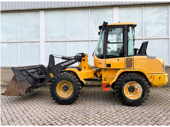 Wheel loader VOLVO