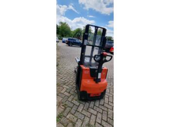 Stacker BT SWE 200 D: picture 1