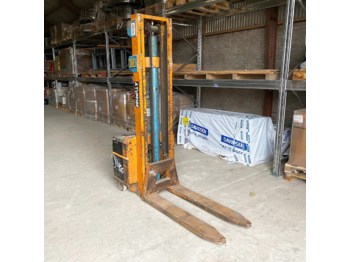 Stacker B V S12: picture 1