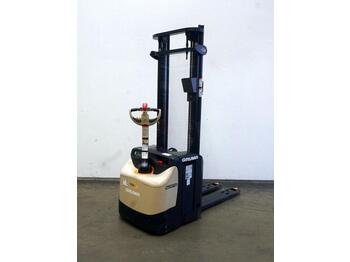 Stacker Crown Esi 4000: picture 1