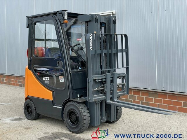 Forklift Doosan G20SC-5 Hubhöhe 4.5 m 2000 Kg 4505 h Neue Reifen: picture 11
