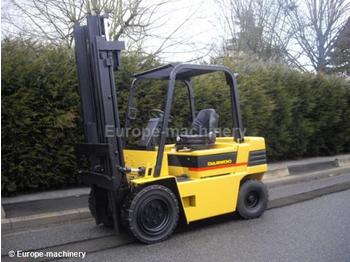 Daewoo D30S - Forklift