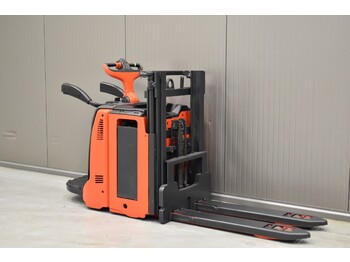 Stacker LINDE D 12: picture 1