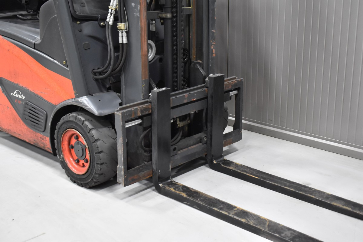 Electric forklift LINDE E 16 P-02: picture 6