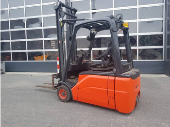 Electric forklift Linde E16L-01: picture 1
