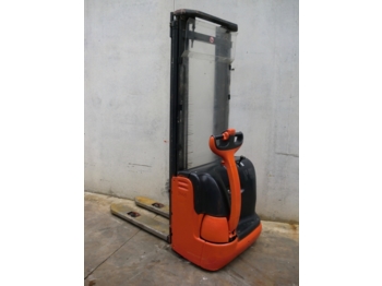 Stacker Linde L 10 379: picture 1