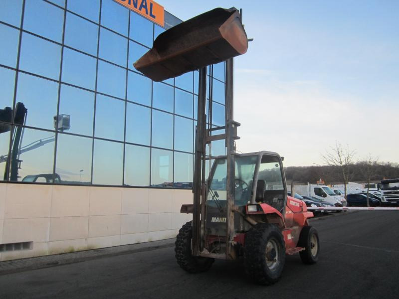 Diesel forklift Manitou MC30: picture 17