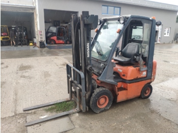 LPG forklift Nissan PD01A15PQ: picture 1