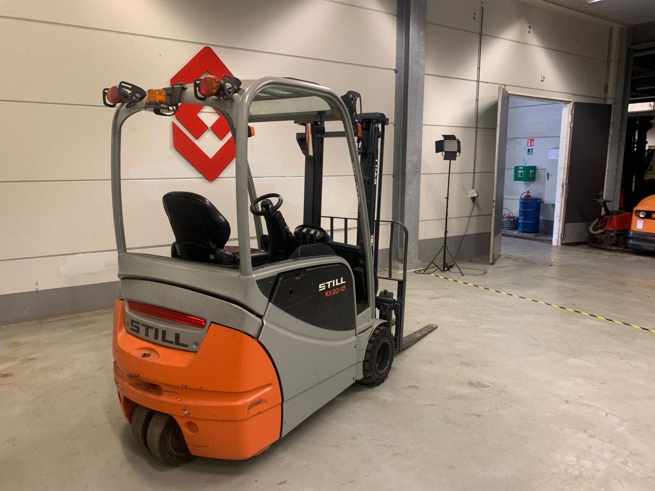 Electric forklift STILL RX 20-18: picture 6