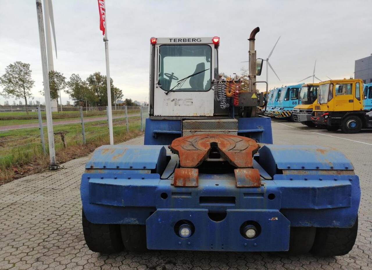 Terminal tractor TERBERG RT282 4x4: picture 7