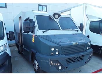 Collector's vehicle Iveco Daily 70C17 armored truck to transport money: picture 1