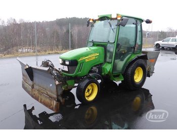  John-Deere 2520 Tractor with plow and spreader - Municipal/ Special vehicle