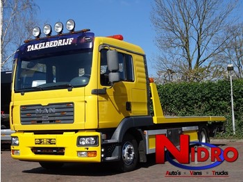 Tow truck MAN TGL 12.240 TOWTRUCK 6 PLACES WINCH BRILLE: picture 1