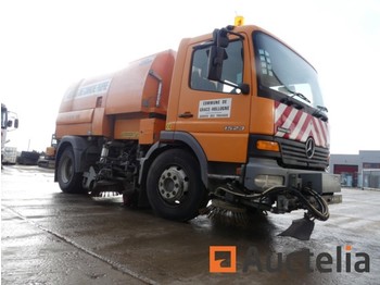 Road sweeper Mercedes-Benz 1523K: picture 1