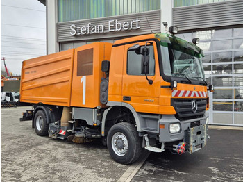 Mercedes-Benz Actros 2032 A 4x4 Bucher STKF 9500 Airport 6 St.  - Road sweeper: picture 3