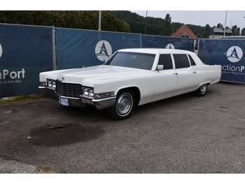 Cadillac Fleetwood 75 Brougham Limousine - Car