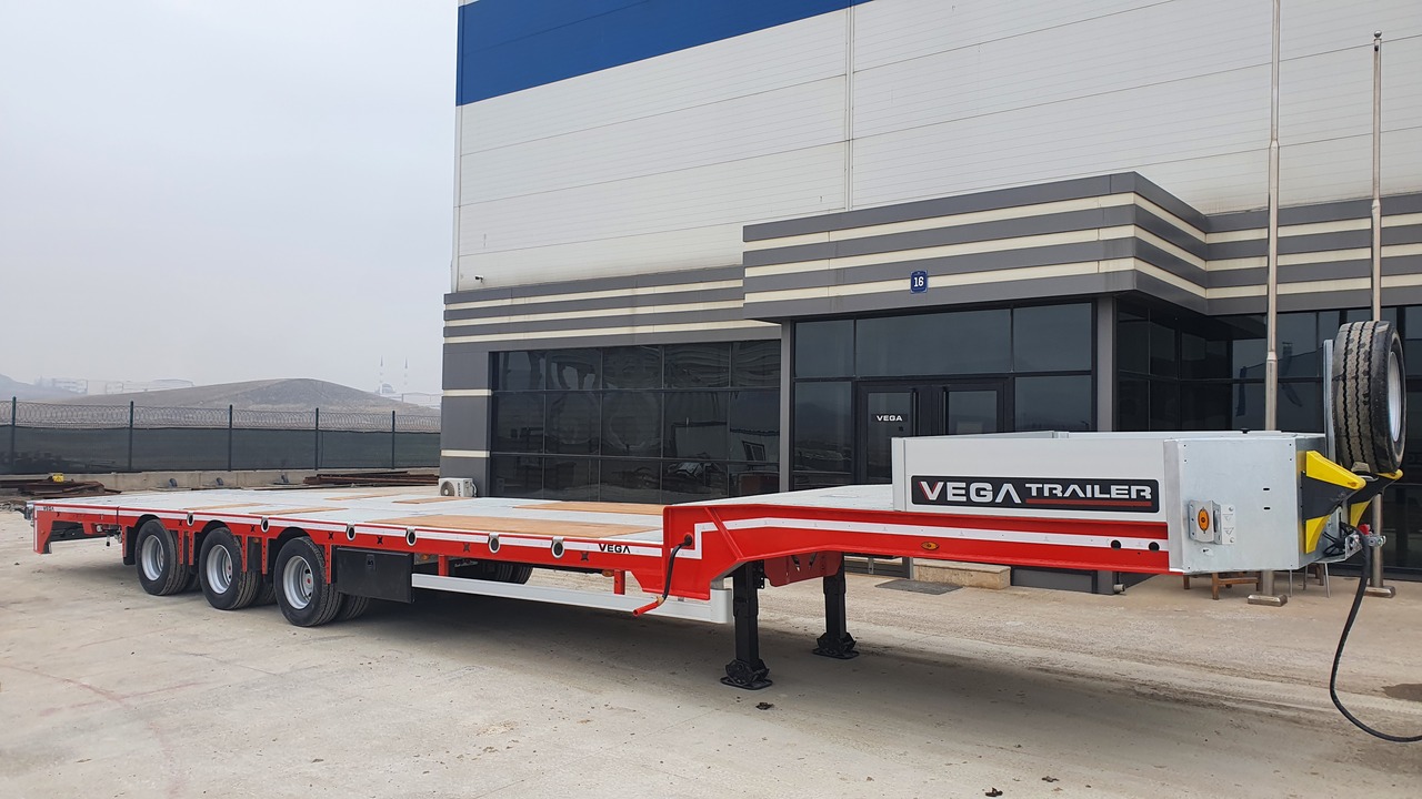 Autotransporter semi-trailer for transportation of heavy machinery 3 AXLE SPECIAL LOWLOADER VEGA TRAILER: picture 3