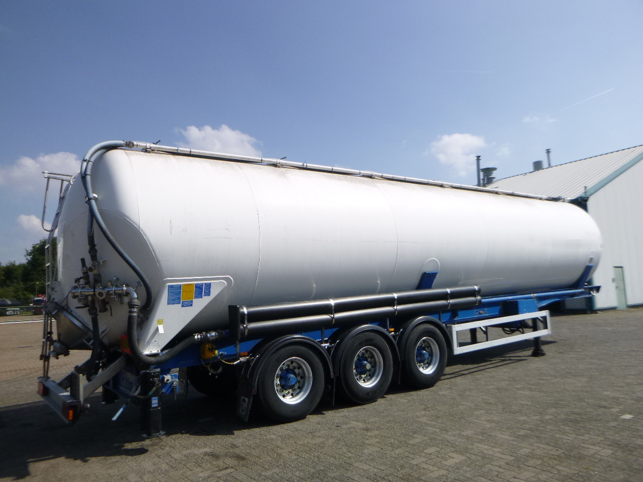 Tanker semi-trailer for transportation of flour Feldbinder Powder tank alu 63 m3 / 1 comp (tipping): picture 4