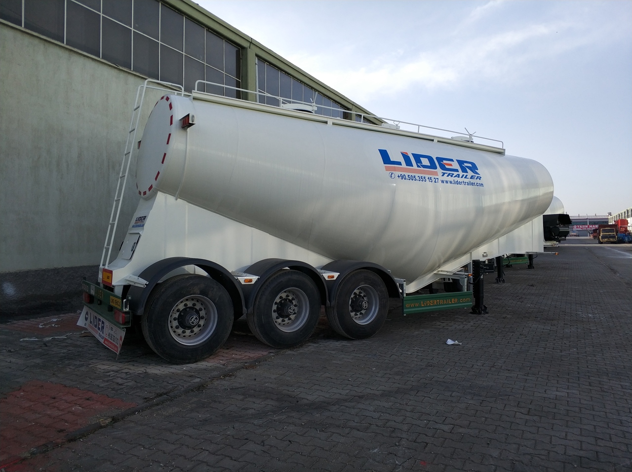 New Tanker semi-trailer for transportation of cement LIDER 2024 MODEL NEW CEMENT TANKER: picture 15
