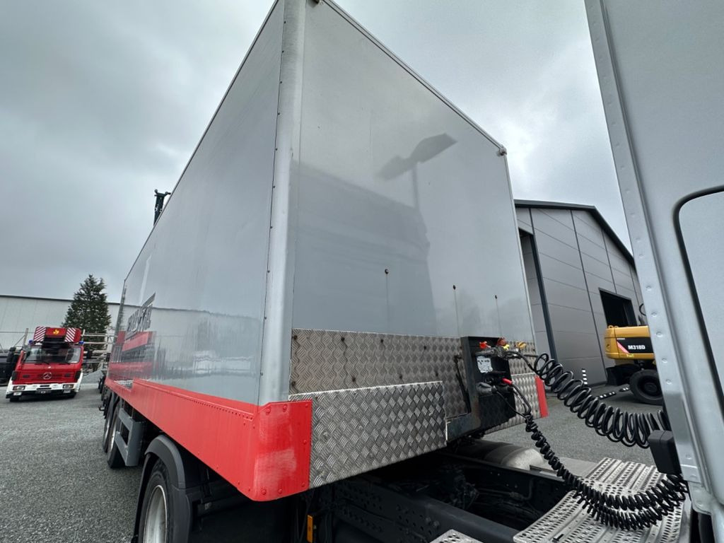 Closed box semi-trailer Schlumbohm und Rohde Auflieger kurz Ladelg. 9m: picture 7