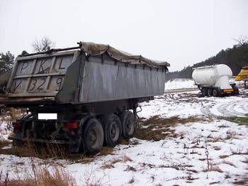 Kässbohrer 3 Achser Kippauflieger - Tipper semi-trailer