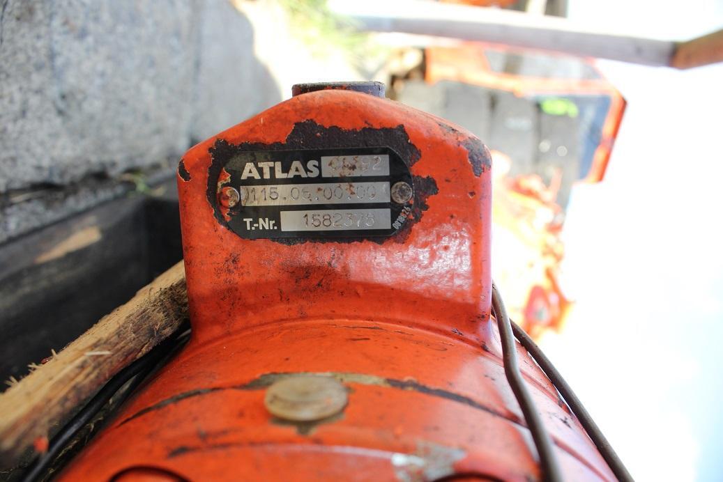 Hydraulic cylinder for Construction machinery Atlas 1304: picture 4