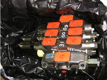 Parker 76033250 - Hydraulic valve