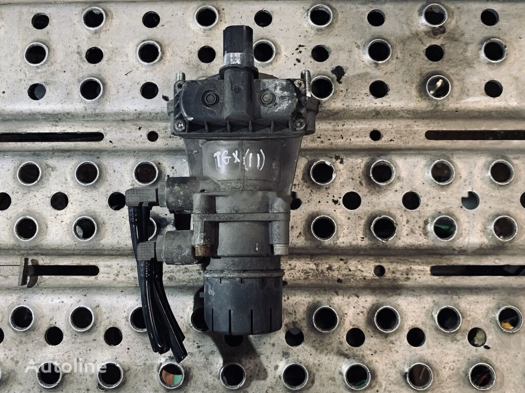 Brake valve for Truck Knorr-Bremse 81.52130-6298   MAN TGX truck: picture 6