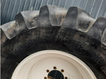 Wheel and tire package for Agricultural machinery MICHELIN 650/75 R32 (24.5 - 32): picture 1