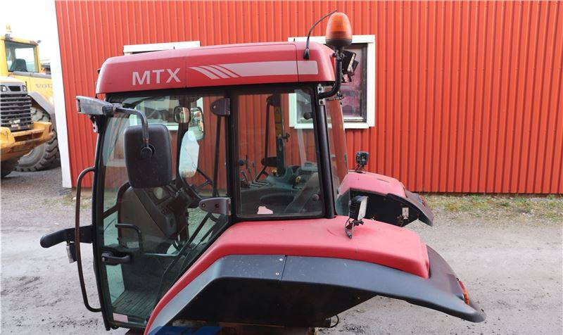 Cab for Agricultural machinery McCormick MTX 185: picture 4