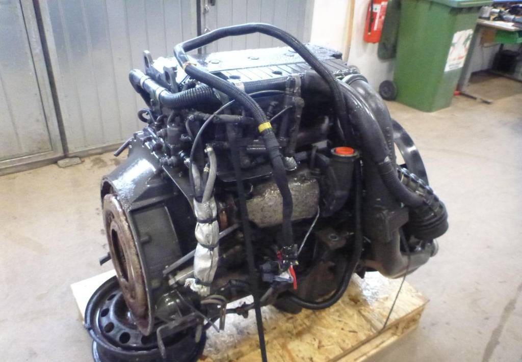 Engine for Truck Motor OM924 Mercedes Atego: picture 2