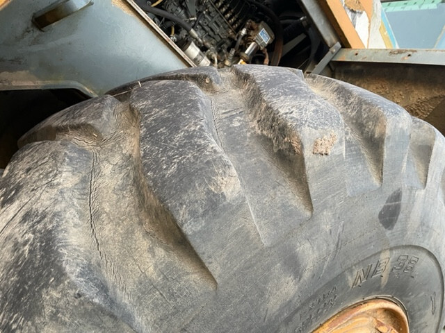 Wheel and tire package for Construction machinery Opona Felga koło 26,5-25 EM Mitas Liebherr L564 L574: picture 6