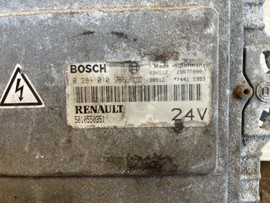Electrical system for Truck RENAULT ENGINE ECU 5010550351: picture 2
