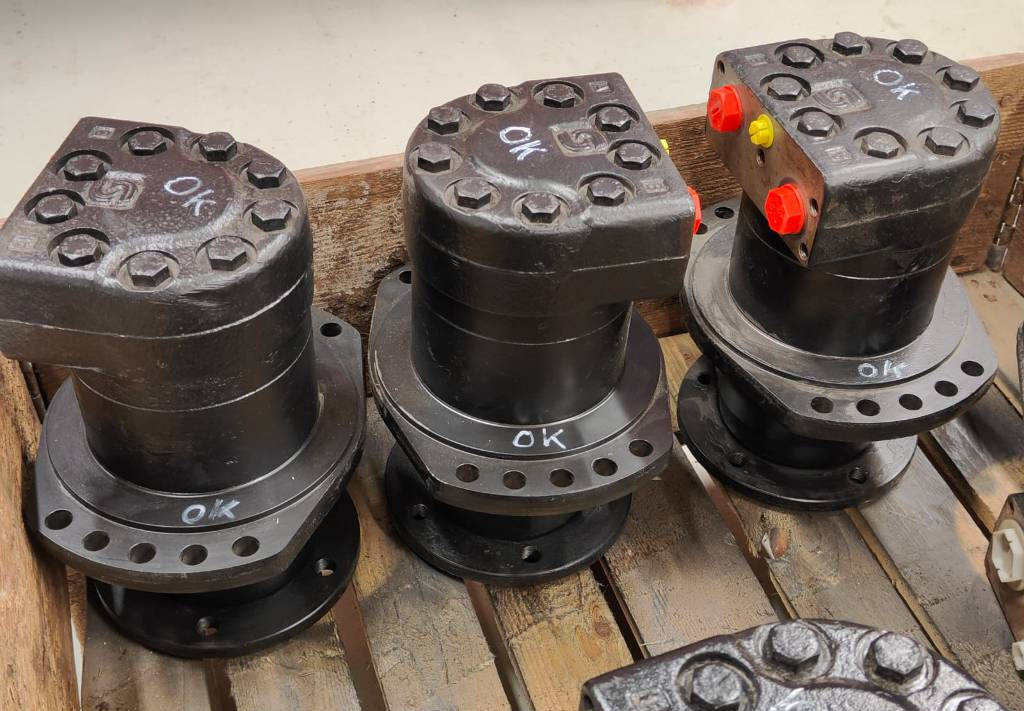 Hydraulics for Forestry equipment Spare parts Valve blocks, hydraulic motors, cylind: picture 11