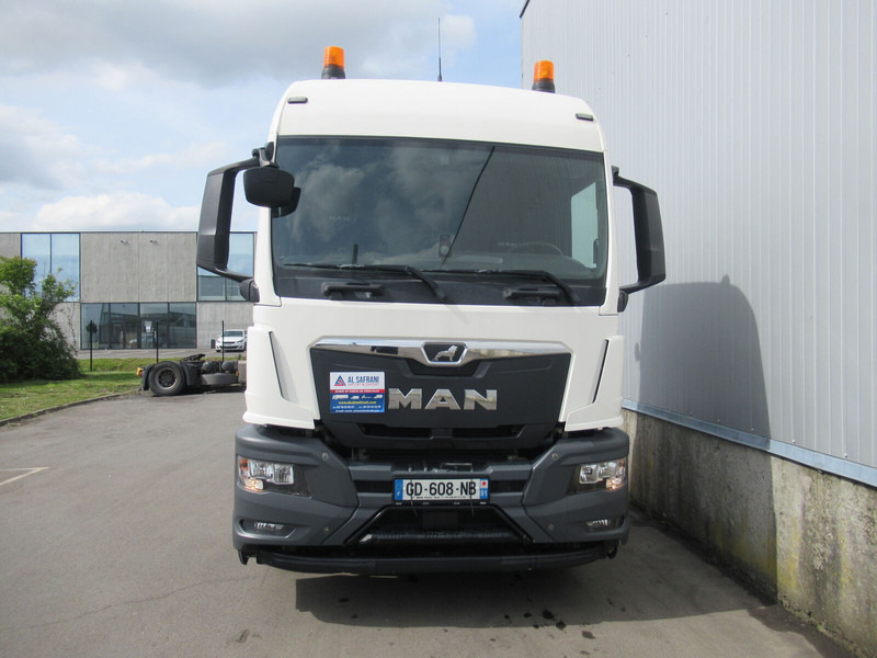 Tractor unit MAN TGS 18.470: picture 2