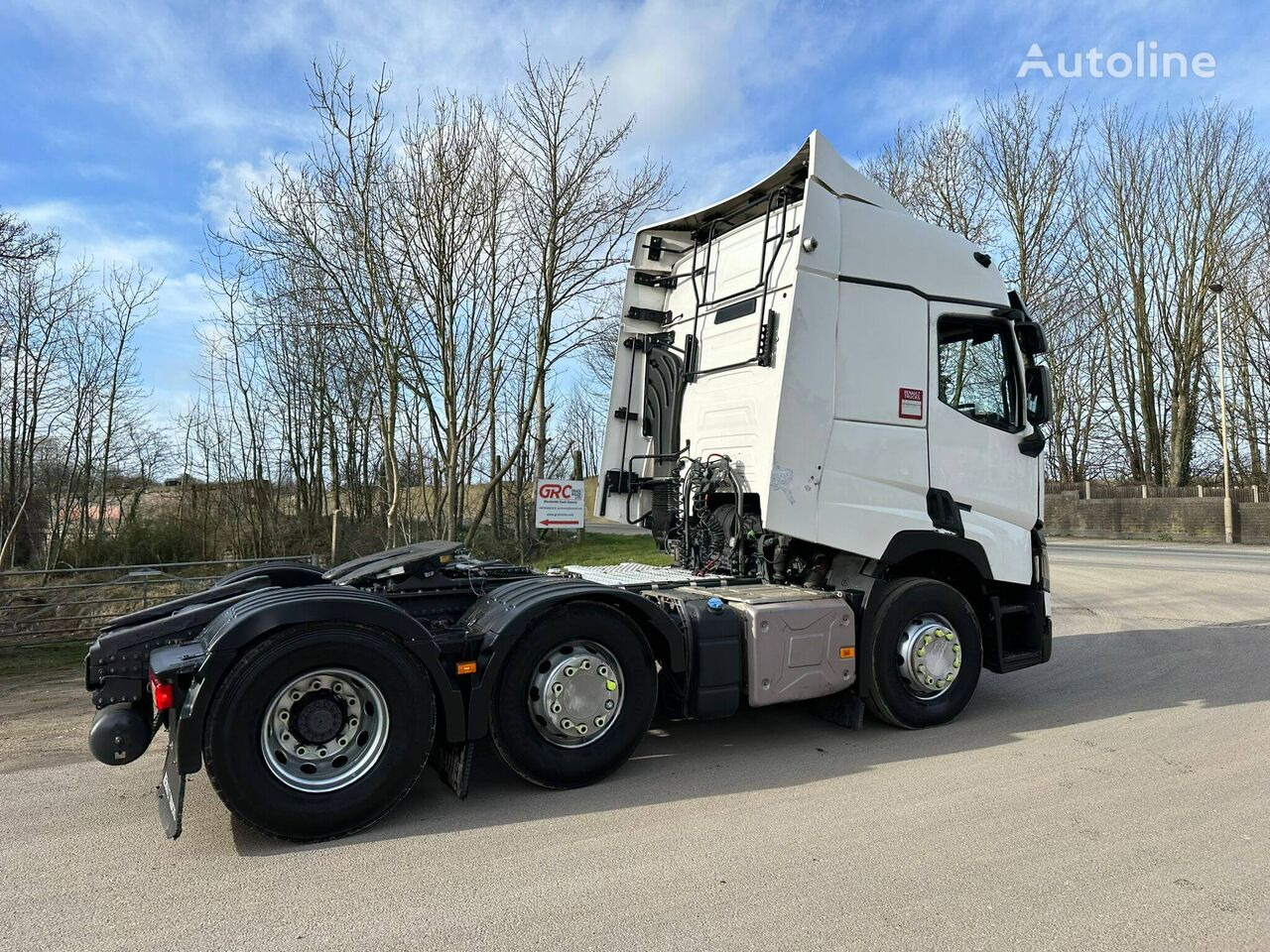 Tractor unit Renault T460: picture 11