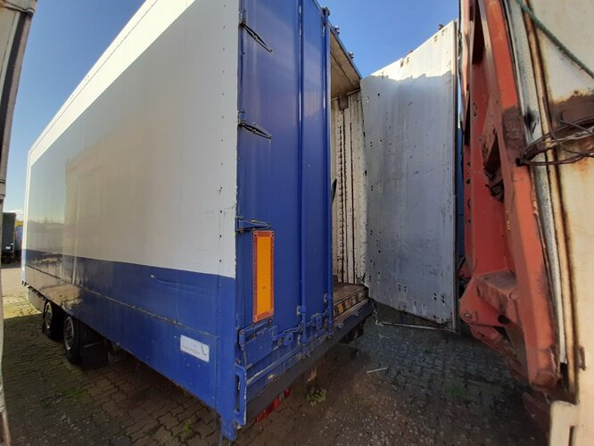 Closed box trailer - - SCHIER Kofferanhänger mit Hubboden: picture 9