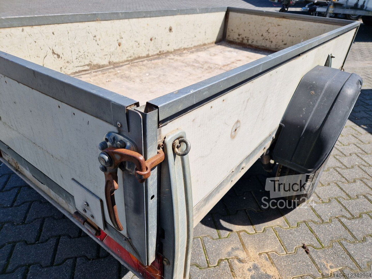 Car trailer Westfalia Comfort Achse offener Kasten 1400kg ZGM gebraucht ohne TÜV nur für Bastler Export: picture 8