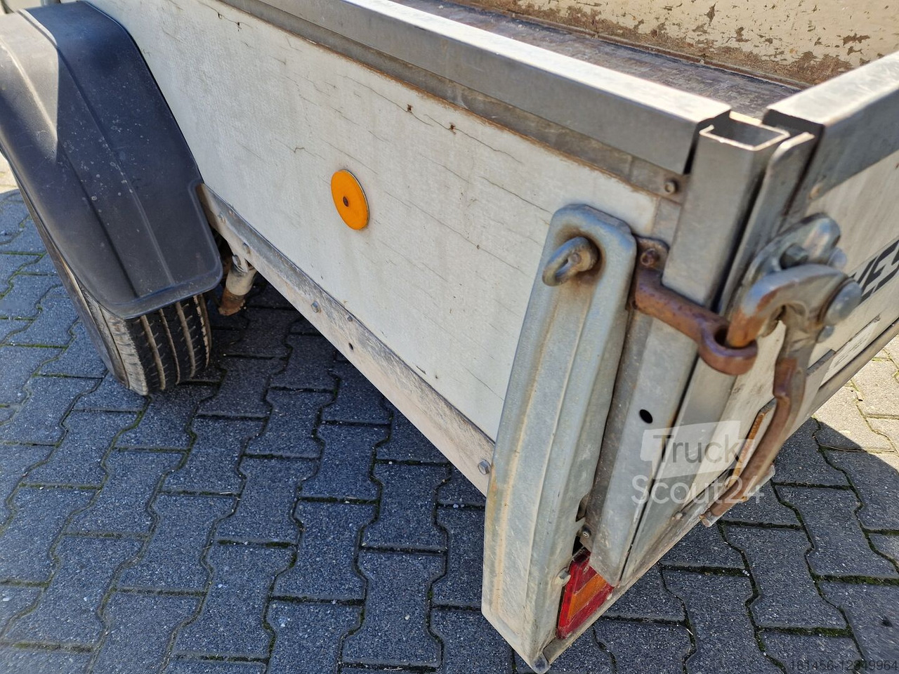 Car trailer Westfalia Comfort Achse offener Kasten 1400kg ZGM gebraucht ohne TÜV nur für Bastler Export: picture 7