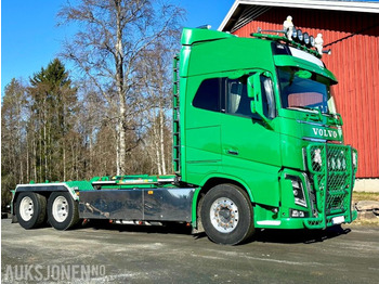 Hook lift truck 2018 Volvo FH16 650 6x2 krokbil 20t: picture 1