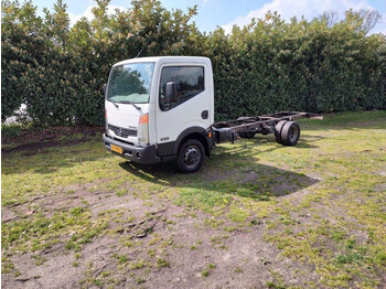Nissan Cabstar - cab chassis truck